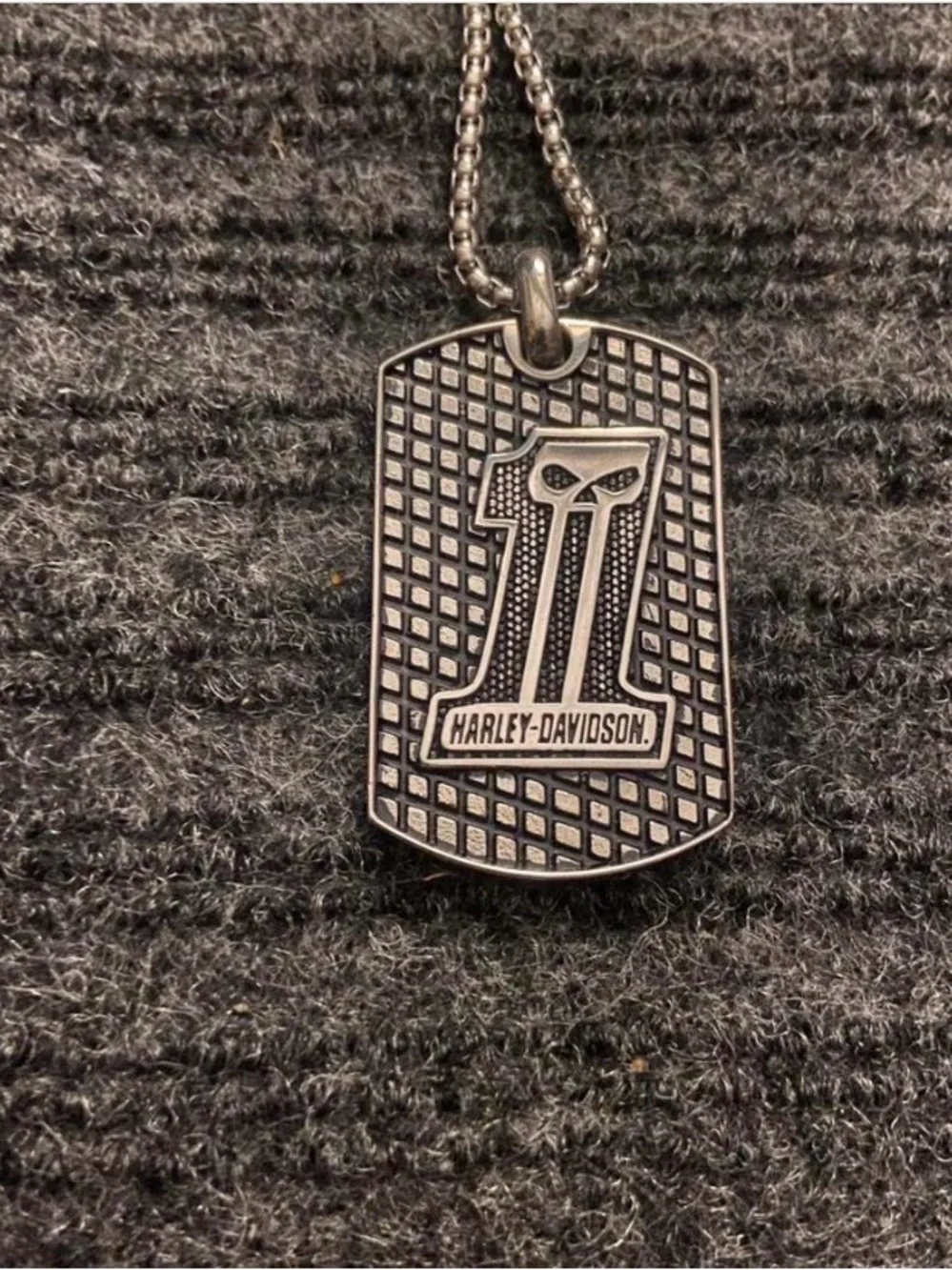 Harley Davidson silver dog tag with skull design